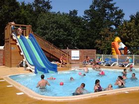 Camping Les Chalands Fleuris