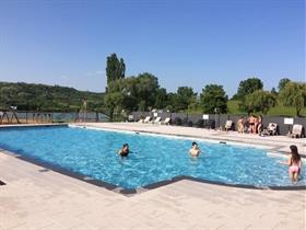 Camping Base de Loisirs La Tuilerie