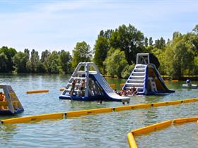 Camping  Base de Loisirs Terres Rouges