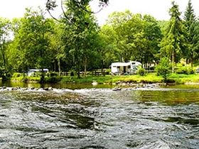 Camping Municipal Les Tarteaux