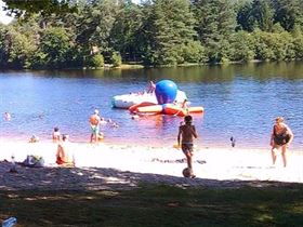 Camping Domaine du Lac de Feyt