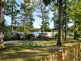 Camping du Grand Etang de Saint Estèphe