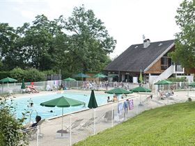 Camping Huttopia Divonne Les Bains