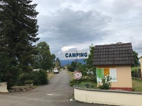 Camping en Car Park Behe
