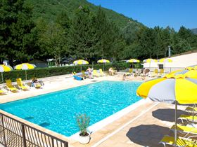 Camping Les Eaux Chaudes