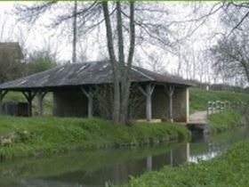 Camping et Car Park Municipal de La Fontaine