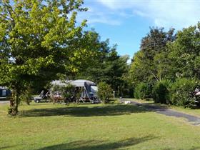 Camping Aire Naturelle Au Jardin Près de l'Océan