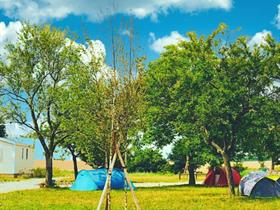 Camping Aire Naturelle Base de Loisirs de Bures