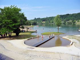 Camping Domaine du Lac de Champos