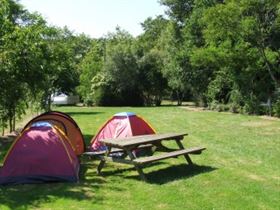 Camping à La Ferme de La Péquinière