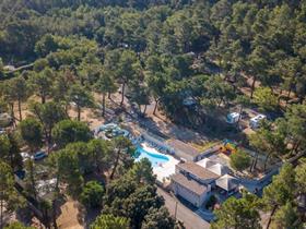 Camping La Pinède en Provence