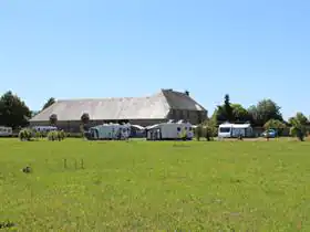Camping à La Ferme Le Clos Castel