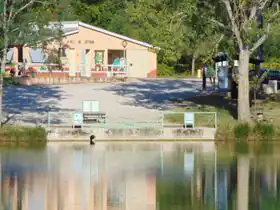 Camping Les Auzerals Camping du Lac