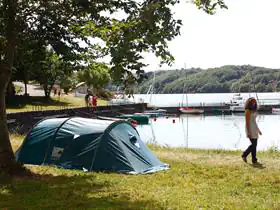 Camping Aire Naturelle Les Rives du Lac du Laouzas