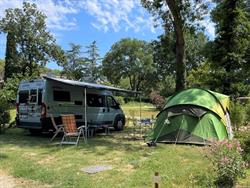 Foto van Camping La Couteliere in 84800 Lagnes, Vaucluse (2)